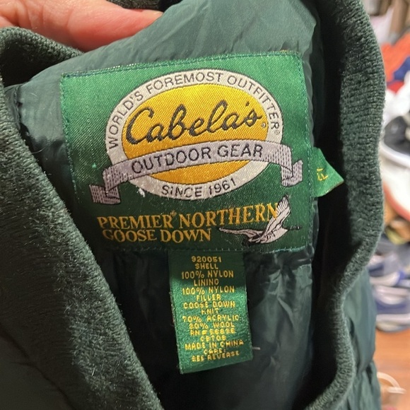 Cabela’s down puffer vest Hunter green size XL Tall - Picture 7 of 7